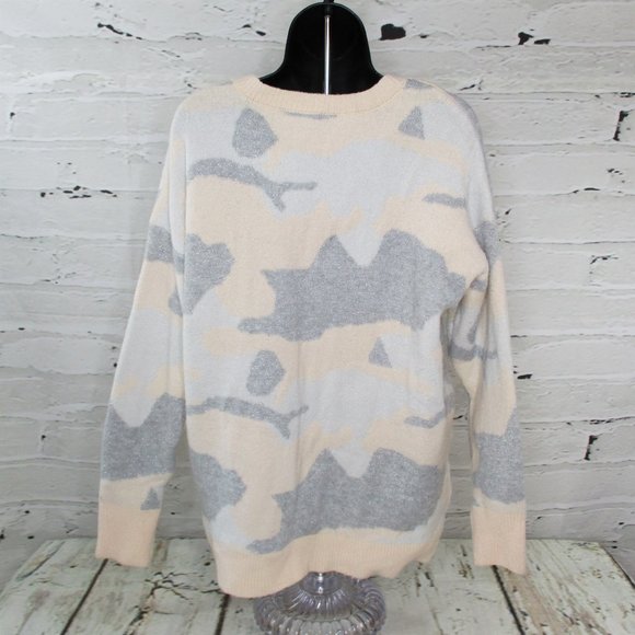 Ultra Flirt Oversized Metallic Abstract Pullover Sweater - Picture 3 of 6